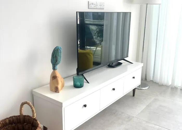 Retreat Block B1 Unit16 アパート