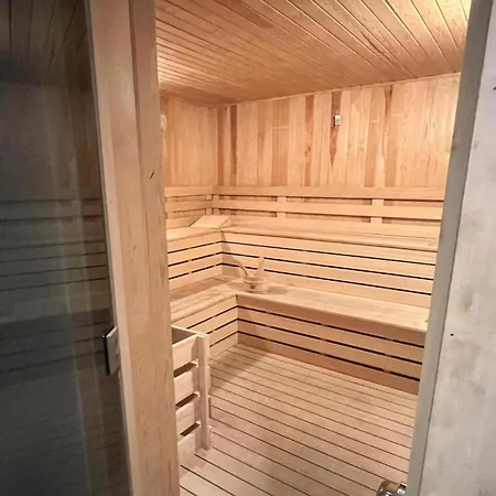 Retreat Block B1 Unit16