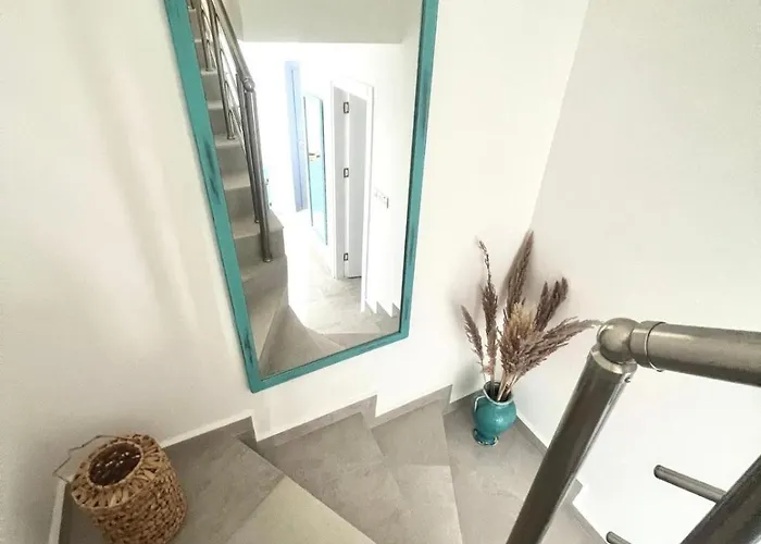 Retreat Block B1 Unit16